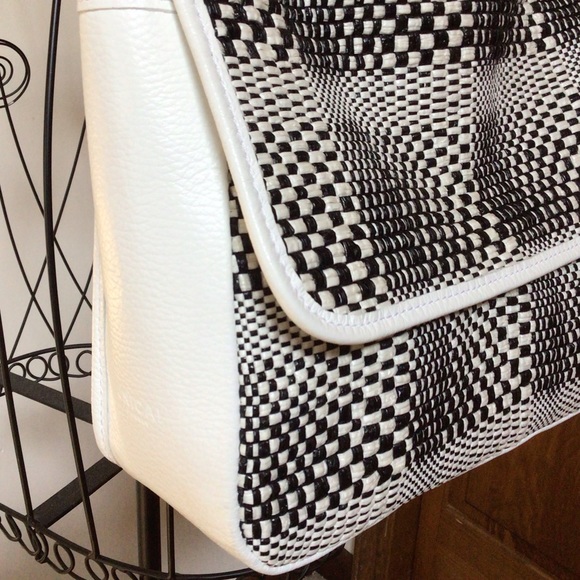 NWOTGS UNICA! FIRENZE ITALY WOVEN LEATHER BICOLOR CROSSBODY CHAIN STRAP BAG - Picture 5 of 12